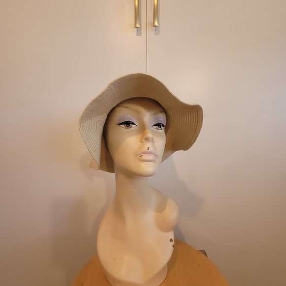 Bossa Nossa Sun Hat - Picture 2 of 9